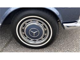 1970 Mercedes-Benz 280SL (CC-2068367) for sale in Southampton, New York