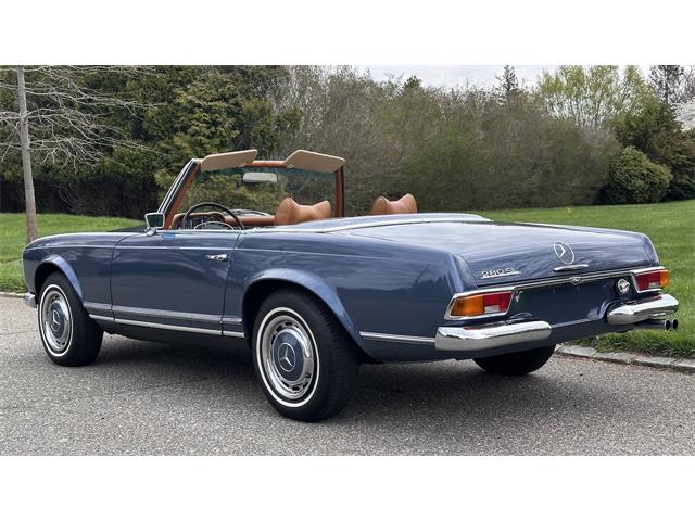 1970 Mercedes-Benz 280SL (CC-2068367) for sale in Southampton, New York