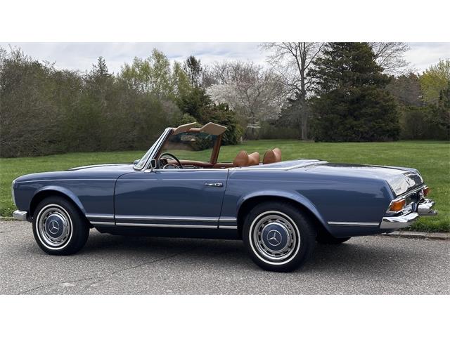 1970 Mercedes-Benz 280SL (CC-2068367) for sale in Southampton, New York