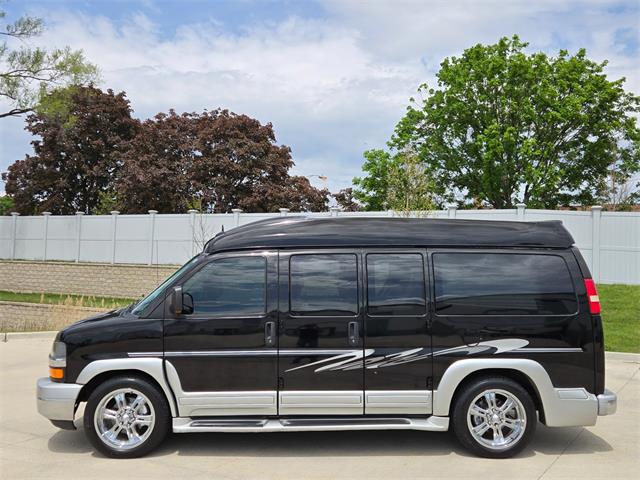 2011 Chevrolet Express (CC-2068451) for sale in Addison, Illinois