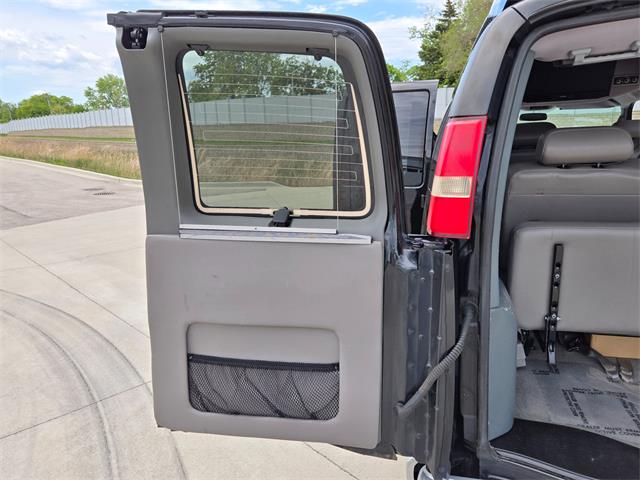 2011 Chevrolet Express (CC-2068451) for sale in Addison, Illinois
