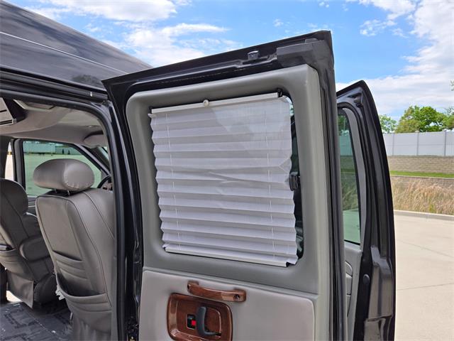 2011 Chevrolet Express (CC-2068451) for sale in Addison, Illinois