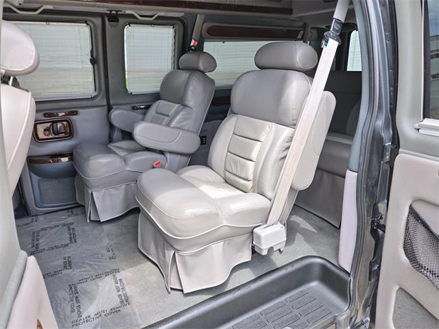 2011 Chevrolet Express (CC-2068451) for sale in Addison, Illinois