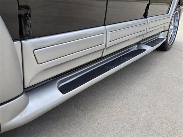 2011 Chevrolet Express (CC-2068451) for sale in Addison, Illinois