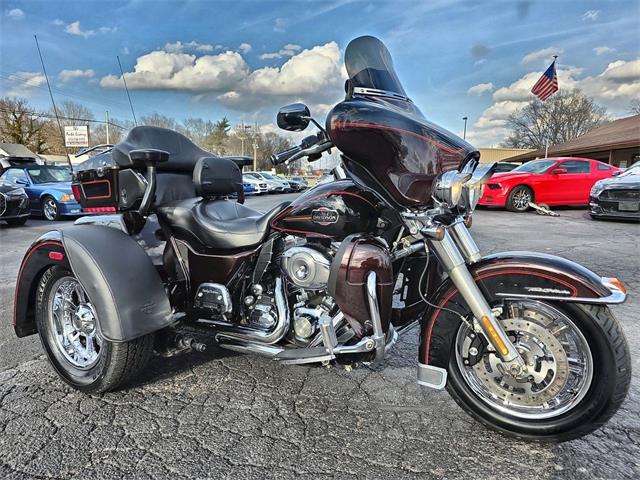2011 Harley-Davidson FLHTCUTG (CC-2068591) for sale in Ross, Ohio
