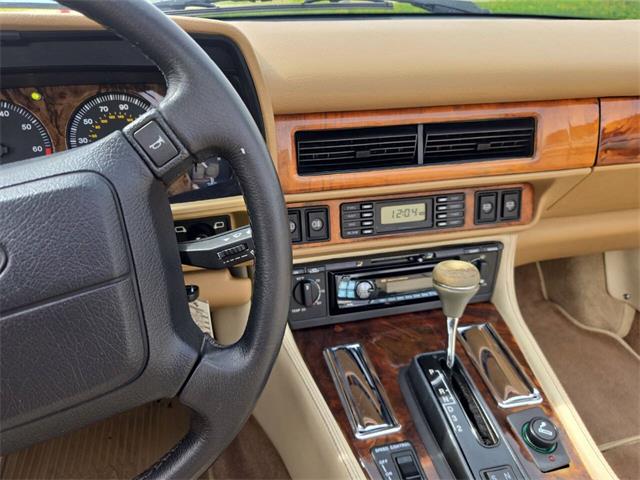 1994 Jaguar XJ (CC-2068639) for sale in St. Charles, Illinois