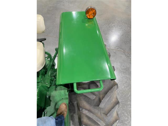 1900 Miscellaneous Tractor (CC-2068691) for sale in Wooster, Ohio