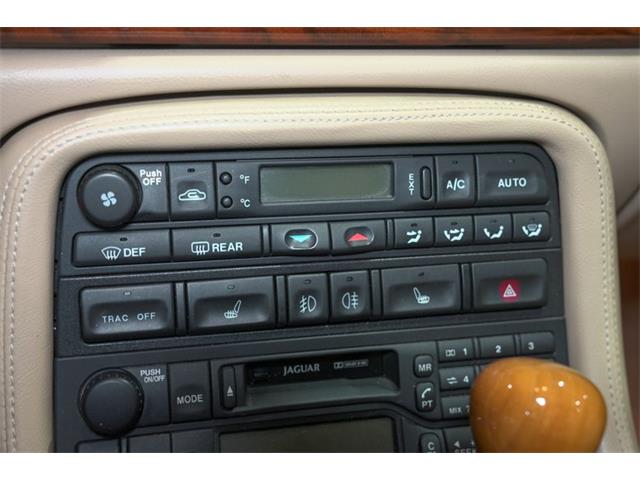 2000 Jaguar XK8 (CC-2068721) for sale in Kentwood, Michigan