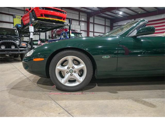 2000 Jaguar XK8 (CC-2068721) for sale in Kentwood, Michigan