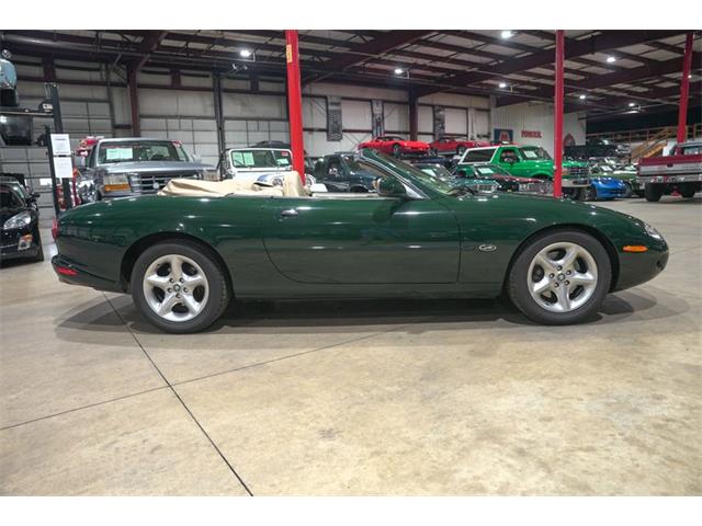 2000 Jaguar XK8 (CC-2068721) for sale in Kentwood, Michigan
