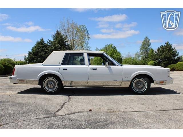 1988 Lincoln Town Car (CC-2068786) for sale in Crete, Illinois