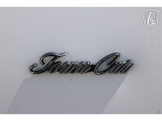 1988 Lincoln Town Car (CC-2068786) for sale in Crete, Illinois
