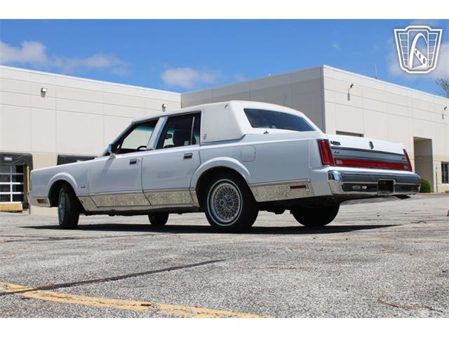 1988 Lincoln Town Car (CC-2068786) for sale in Crete, Illinois