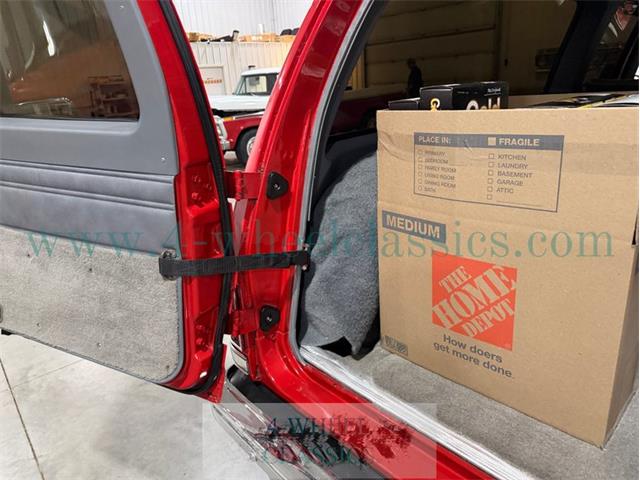 1988 Chevrolet Suburban (CC-2068961) for sale in Holland , Michigan