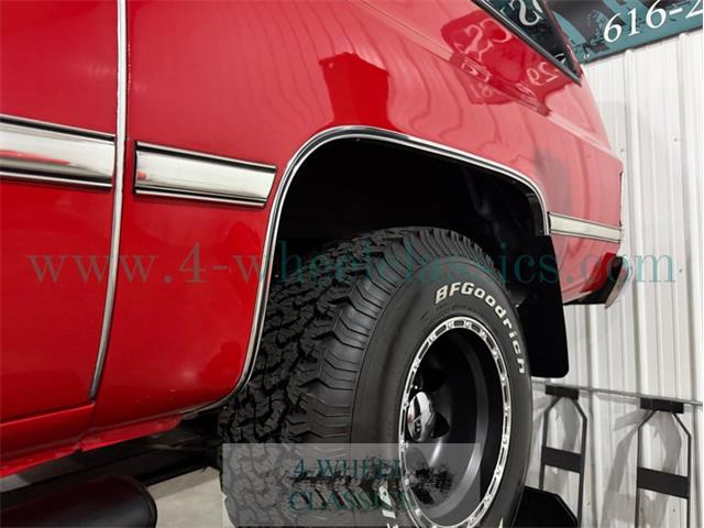 1988 Chevrolet Suburban (CC-2068961) for sale in Holland , Michigan