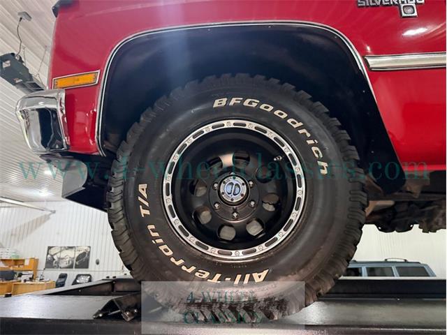 1988 Chevrolet Suburban (CC-2068961) for sale in Holland , Michigan