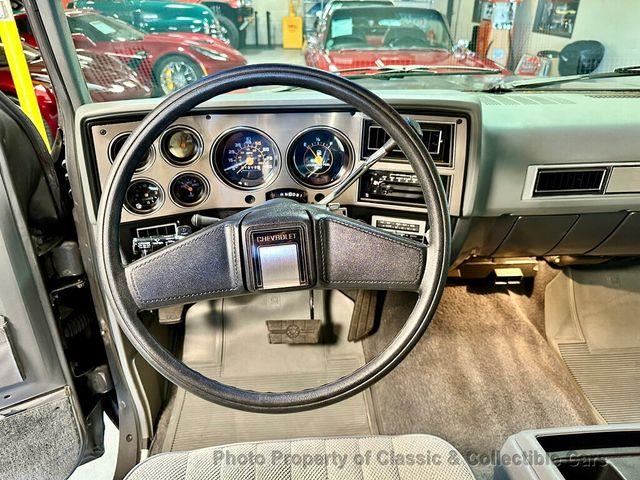 1986 Chevrolet Suburban (CC-2068974) for sale in Las Vegas, Nevada
