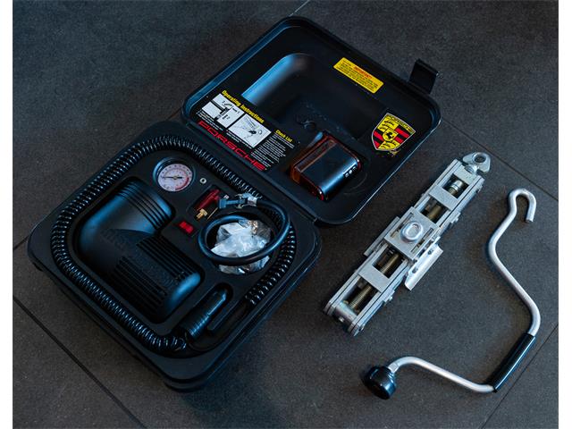 1998 Porsche 911 Carrera 4S (CC-2068999) for sale in St. Louis, Missouri