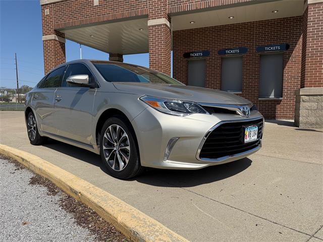 2016 Toyota Avalon (CC-2069019) for sale in Davenport, Iowa