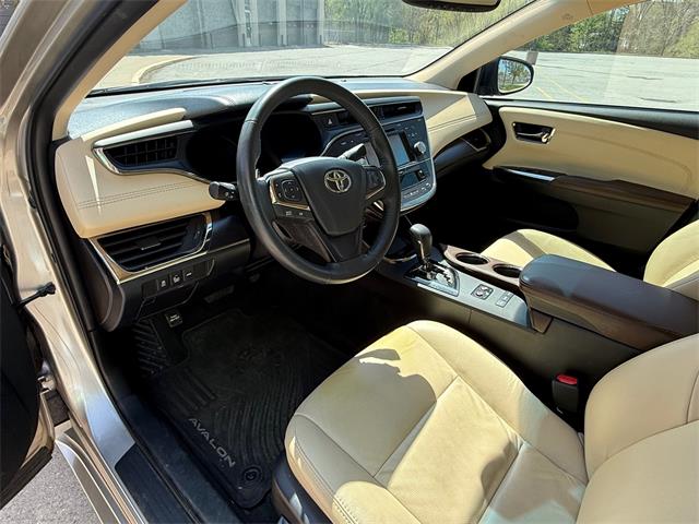 2016 Toyota Avalon (CC-2069019) for sale in Davenport, Iowa
