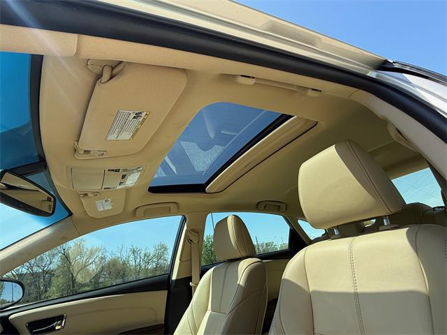 2016 Toyota Avalon (CC-2069019) for sale in Davenport, Iowa