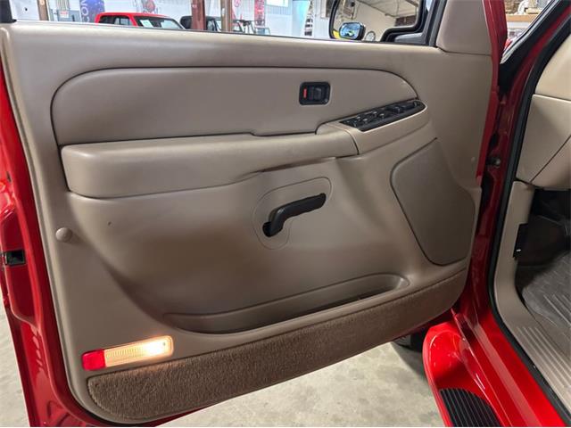 2004 Chevrolet C/K 2500 (CC-2069028) for sale in Kentwood, Michigan