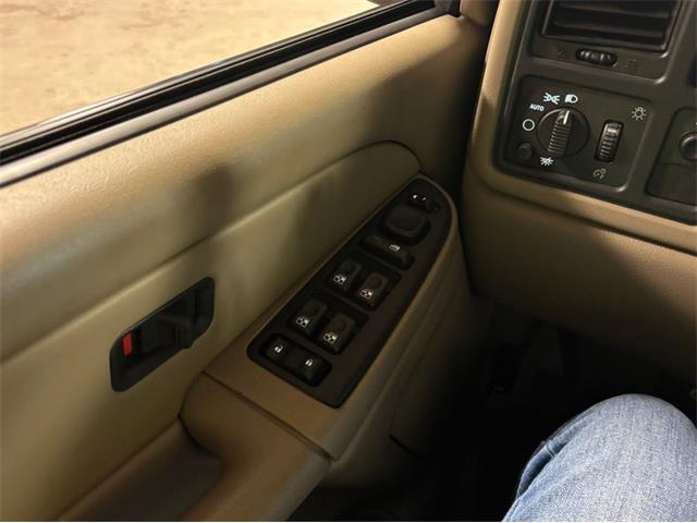 2004 Chevrolet C/K 2500 (CC-2069028) for sale in Kentwood, Michigan