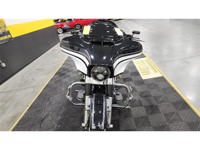 2016 Harley-Davidson Street Glide (CC-2069090) for sale in Mankato, Minnesota