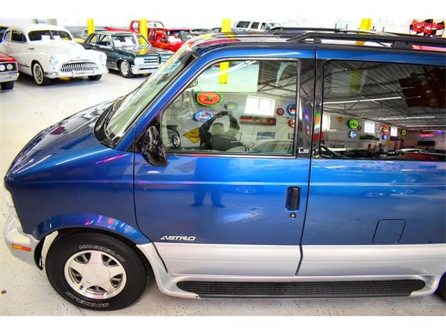 2000 Chevrolet Astro (CC-2069170) for sale in Wayne, Michigan