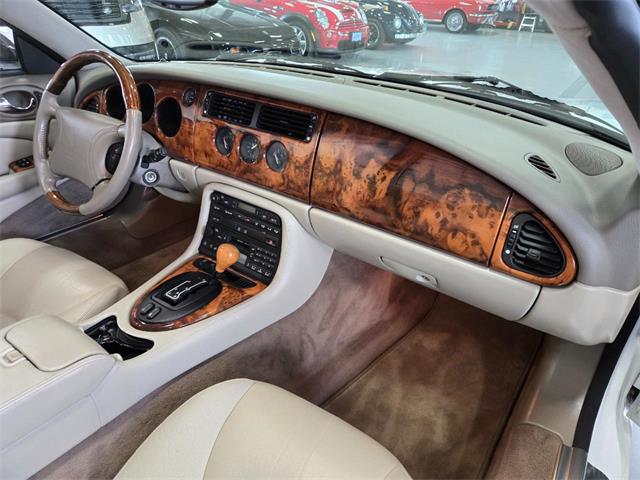 1998 Jaguar XK8 (CC-2069327) for sale in Bend, Oregon