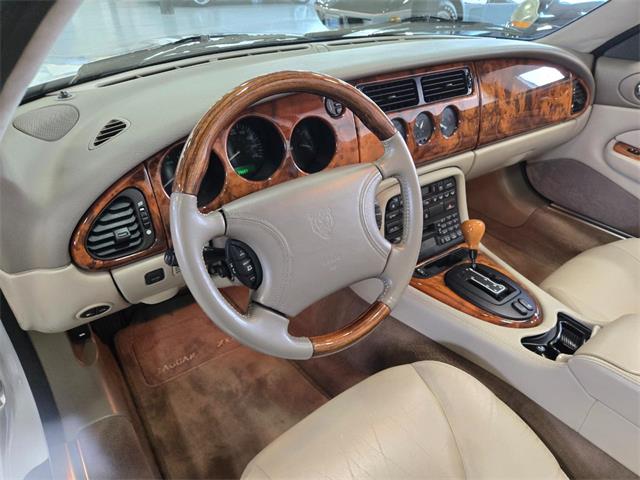 1998 Jaguar XK8 (CC-2069327) for sale in Bend, Oregon