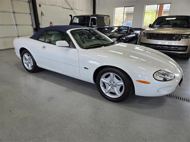 1998 Jaguar XK8 (CC-2069327) for sale in Bend, Oregon