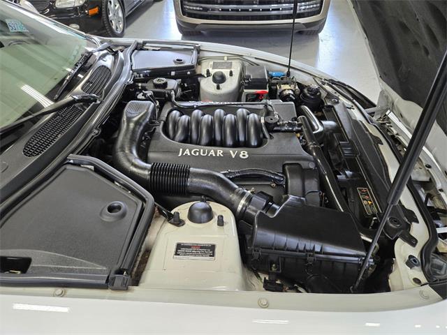 1998 Jaguar XK8 (CC-2069327) for sale in Bend, Oregon