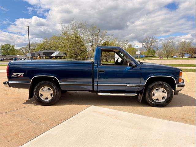1998 Chevrolet K-1500 (CC-2069340) for sale in Fenton, Michigan