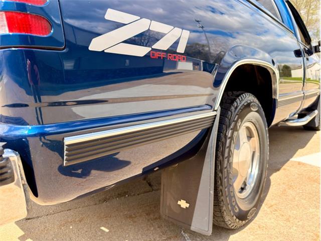 1998 Chevrolet K-1500 (CC-2069340) for sale in Fenton, Michigan