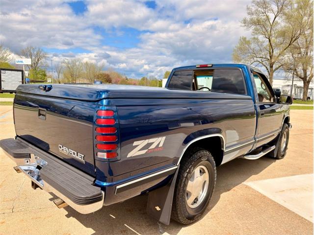 1998 Chevrolet K-1500 (CC-2069340) for sale in Fenton, Michigan