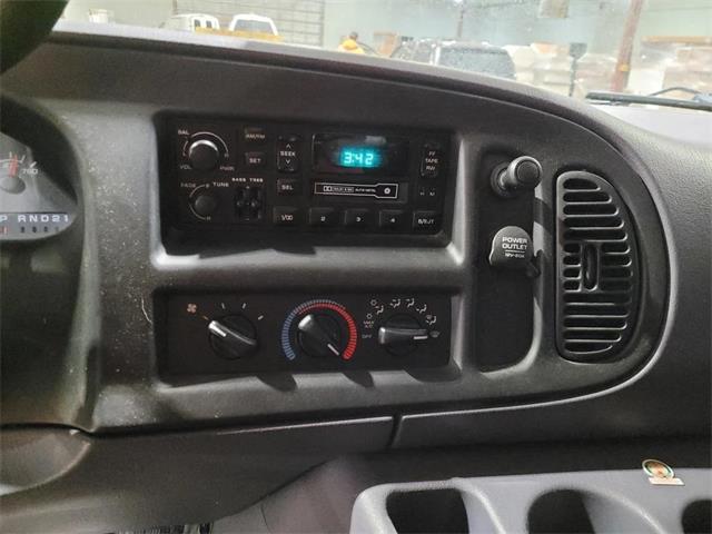 1998 Dodge Ram Van (CC-2069397) for sale in  Puslinch, Ontario