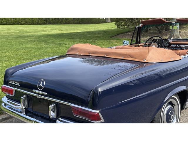 1967 Mercedes-Benz 250SE (CC-2069673) for sale in Southampton, New York