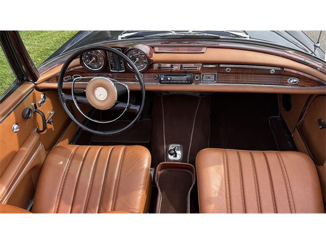 1967 Mercedes-Benz 250SE (CC-2069673) for sale in Southampton, New York