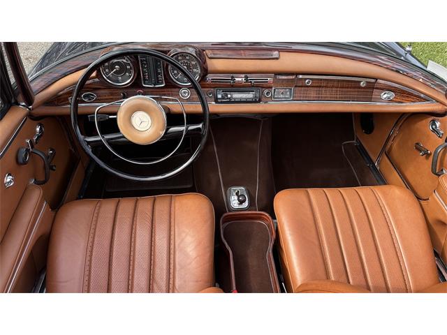 1967 Mercedes-Benz 250SE (CC-2069673) for sale in Southampton, New York