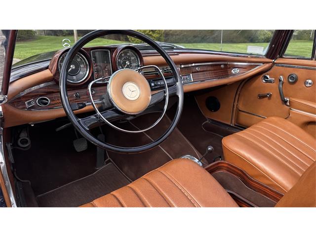 1967 Mercedes-Benz 250SE (CC-2069673) for sale in Southampton, New York