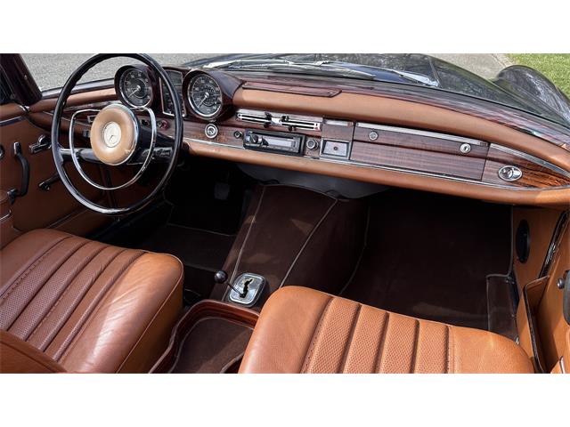 1967 Mercedes-Benz 250SE (CC-2069673) for sale in Southampton, New York