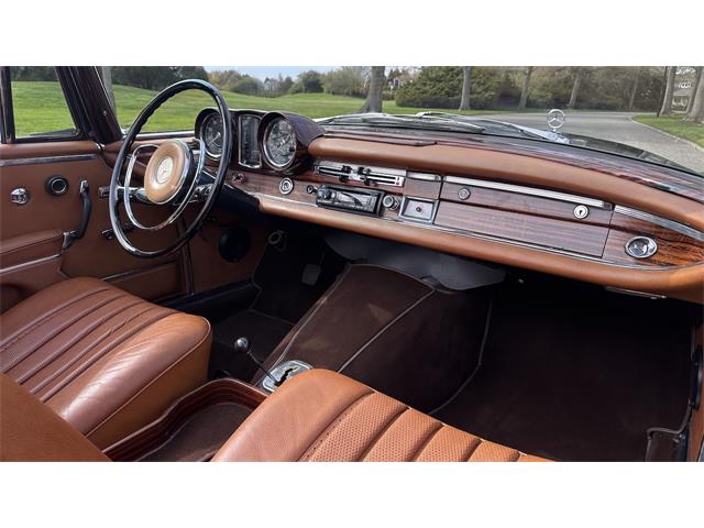 1967 Mercedes-Benz 250SE (CC-2069673) for sale in Southampton, New York