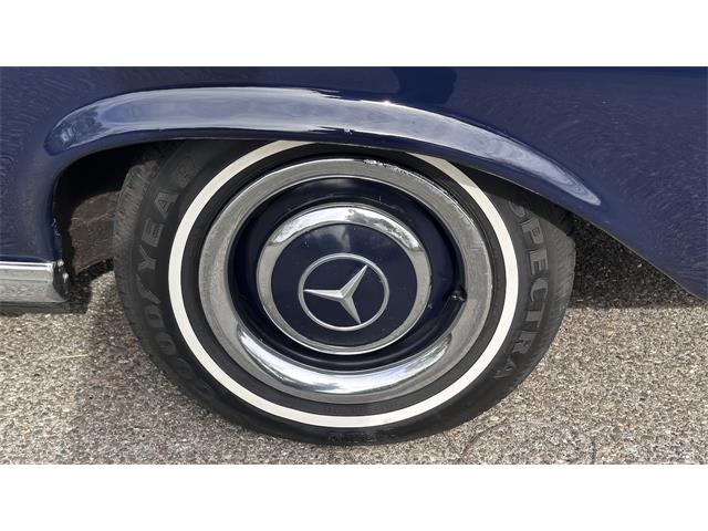 1967 Mercedes-Benz 250SE (CC-2069673) for sale in Southampton, New York