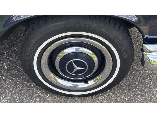 1967 Mercedes-Benz 250SE (CC-2069673) for sale in Southampton, New York