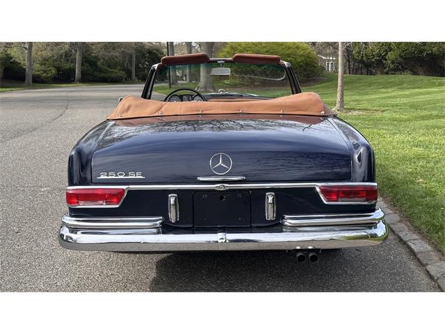 1967 Mercedes-Benz 250SE (CC-2069673) for sale in Southampton, New York