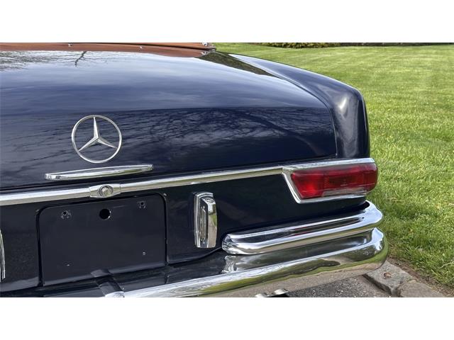1967 Mercedes-Benz 250SE (CC-2069673) for sale in Southampton, New York