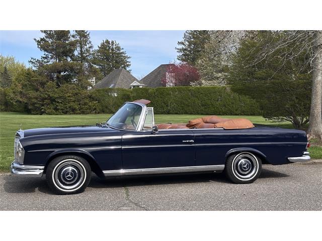1967 Mercedes-Benz 250SE (CC-2069673) for sale in Southampton, New York