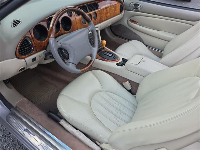 2000 Jaguar XK8 (CC-2069971) for sale in Ross, Ohio