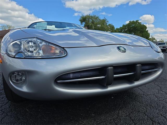 2000 Jaguar XK8 (CC-2069971) for sale in Ross, Ohio